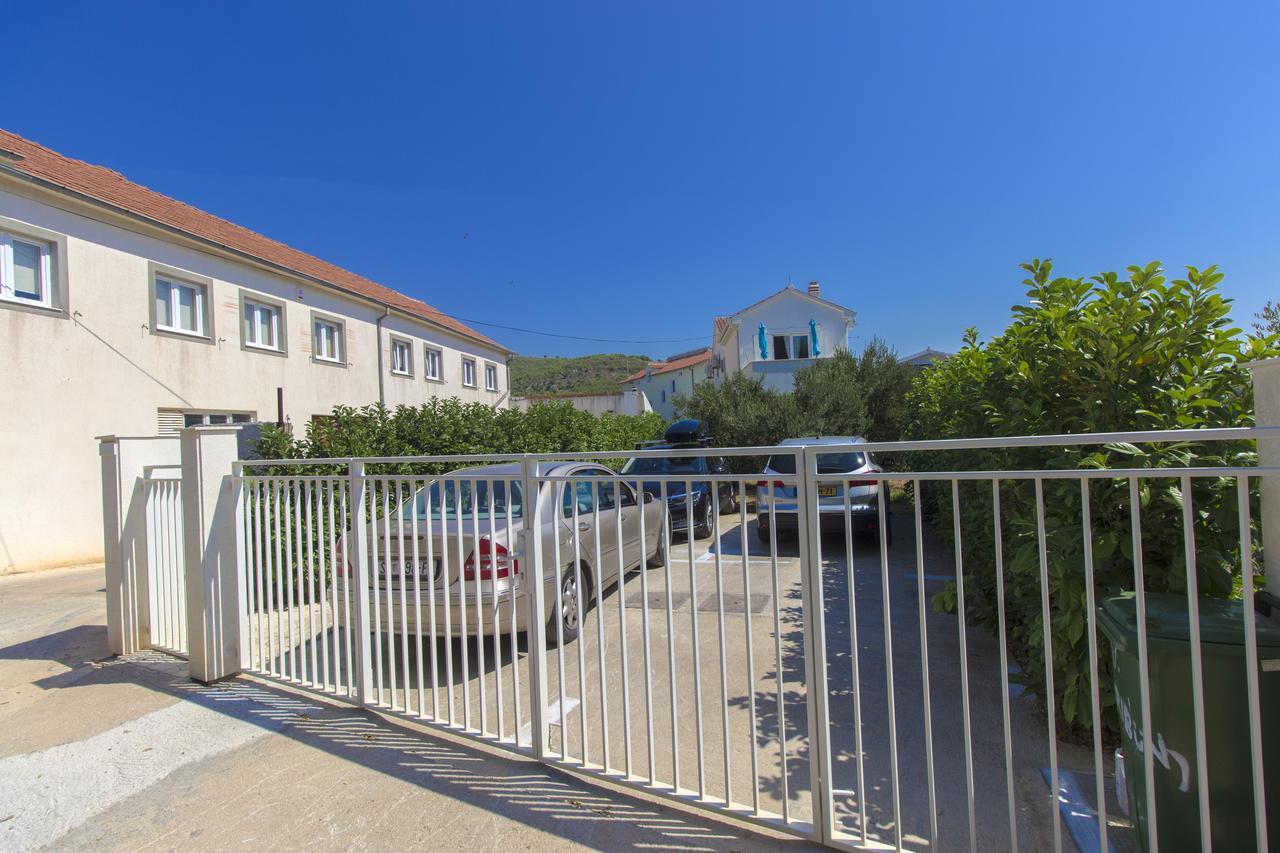 Apartments Villa Tribunj Tribunj  Luaran gambar